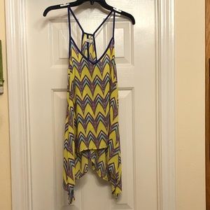 Entro Size Med Yellow/Blue Open Back Flowy Tank